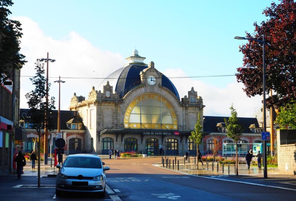 ホテル Ibis Styles Saint Brieuc Gare Centre エクステリア 写真